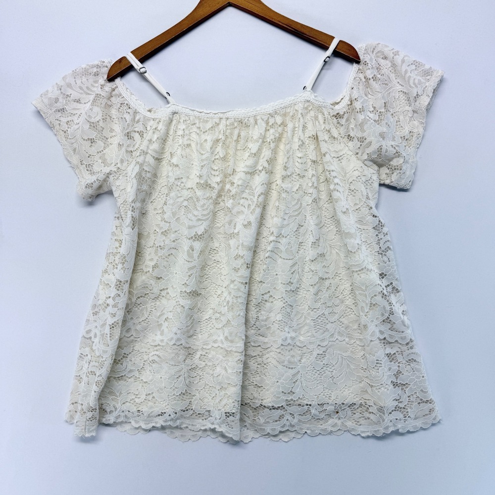 Xhilaration XL White Floral Lace Cold Shoulder Flutter Sleeve Boho Top
